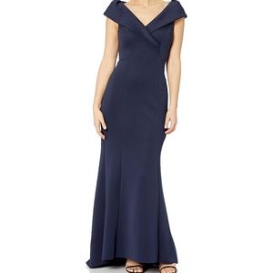 Jessica Howard Sleeveless Gown Navy Sz 6